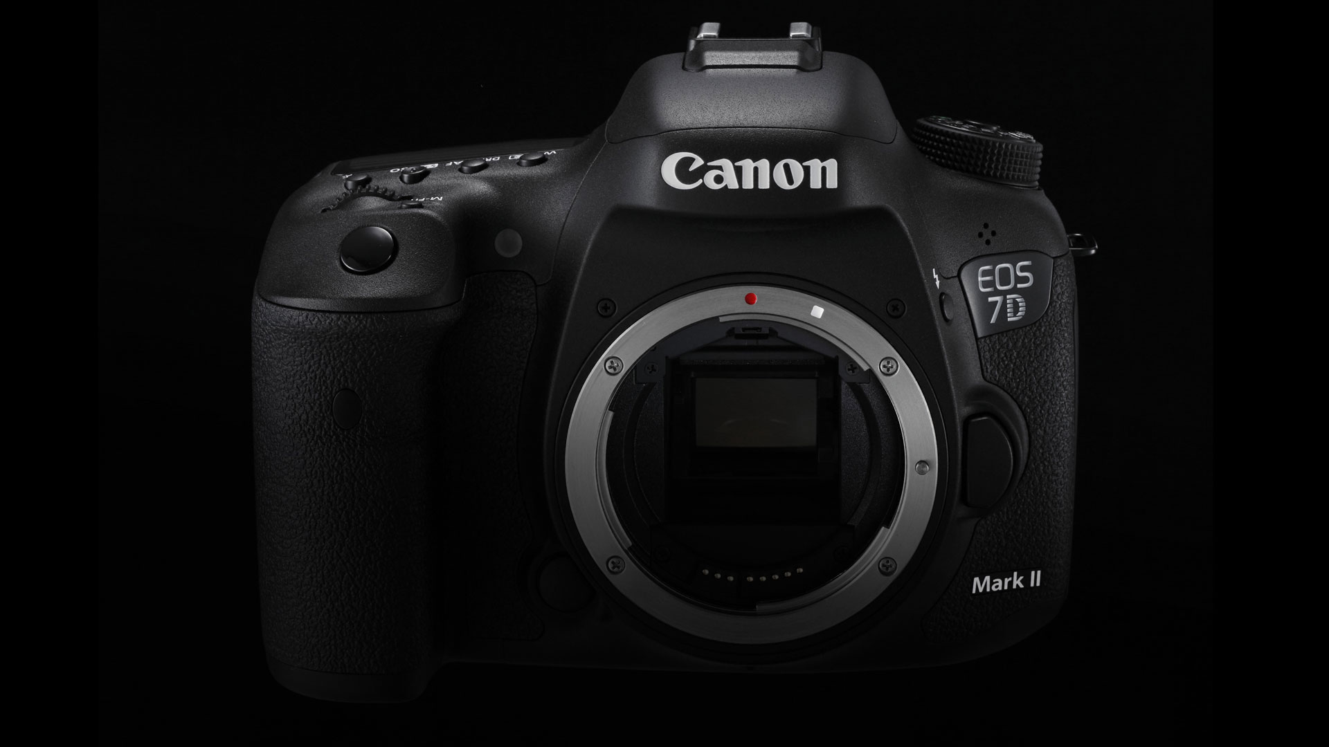 Eos 7d mark. Canon EOS 7d Mark II. Фотоаппарат Canon EOS 7d. Зеркальный фотоаппарат Canon EOS 7d Mark II Kit. Canon EOS 7d body.