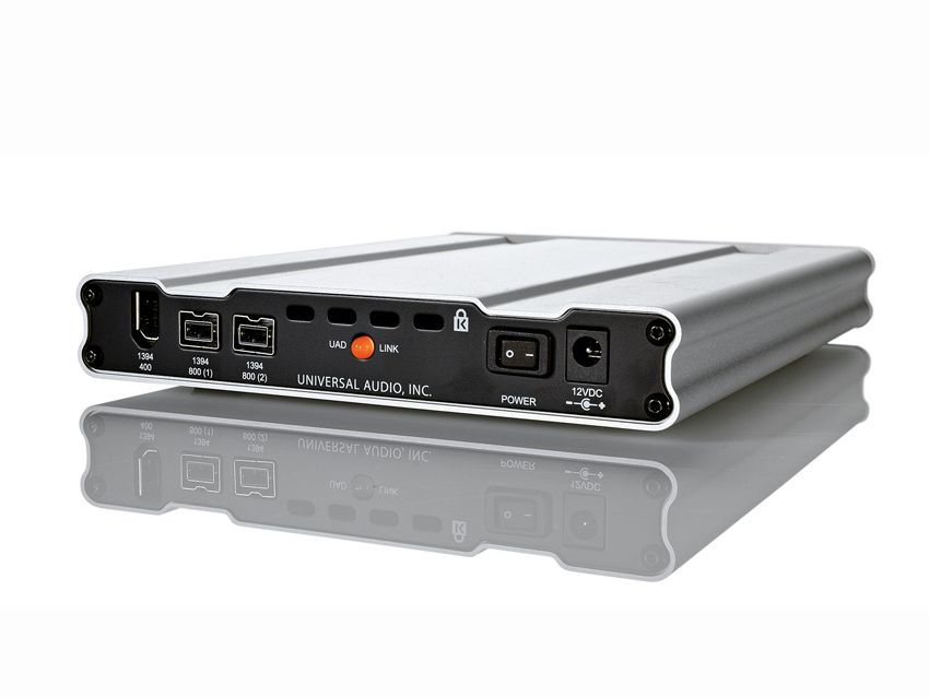 The extra Firewire port round the back suggests the capability to chain Satellites may come in the future.