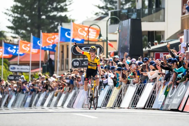 Rohan Dennis vince a Victor Harbor (foto: Getty Images)