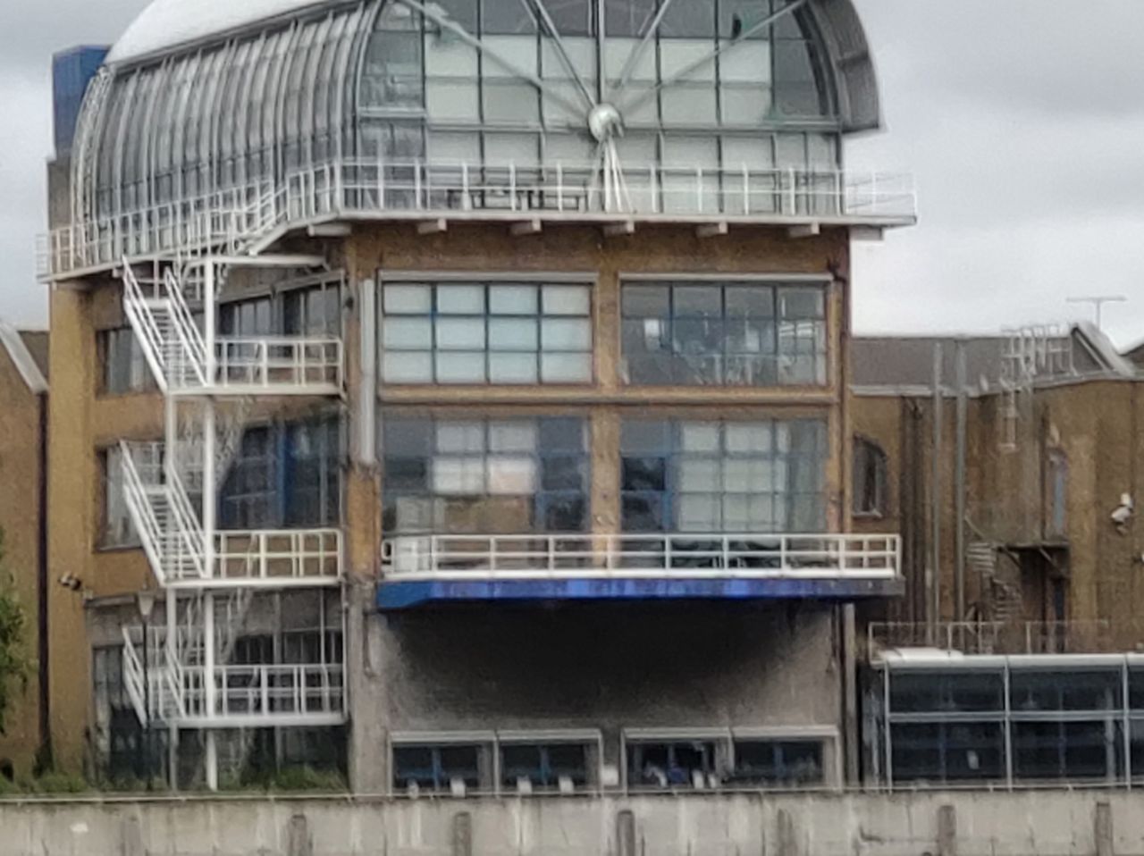 A murky 10x zoom picture