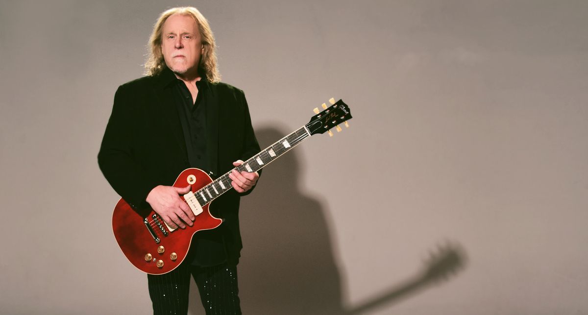 Gibson Warren Haynes Les Paul Standard: the Gov&#039;t Mule frontman&#039;s signature LP arrives in &#039;60s Cherry, sans pickguard, and has cream-covered P-90 DC pickups.