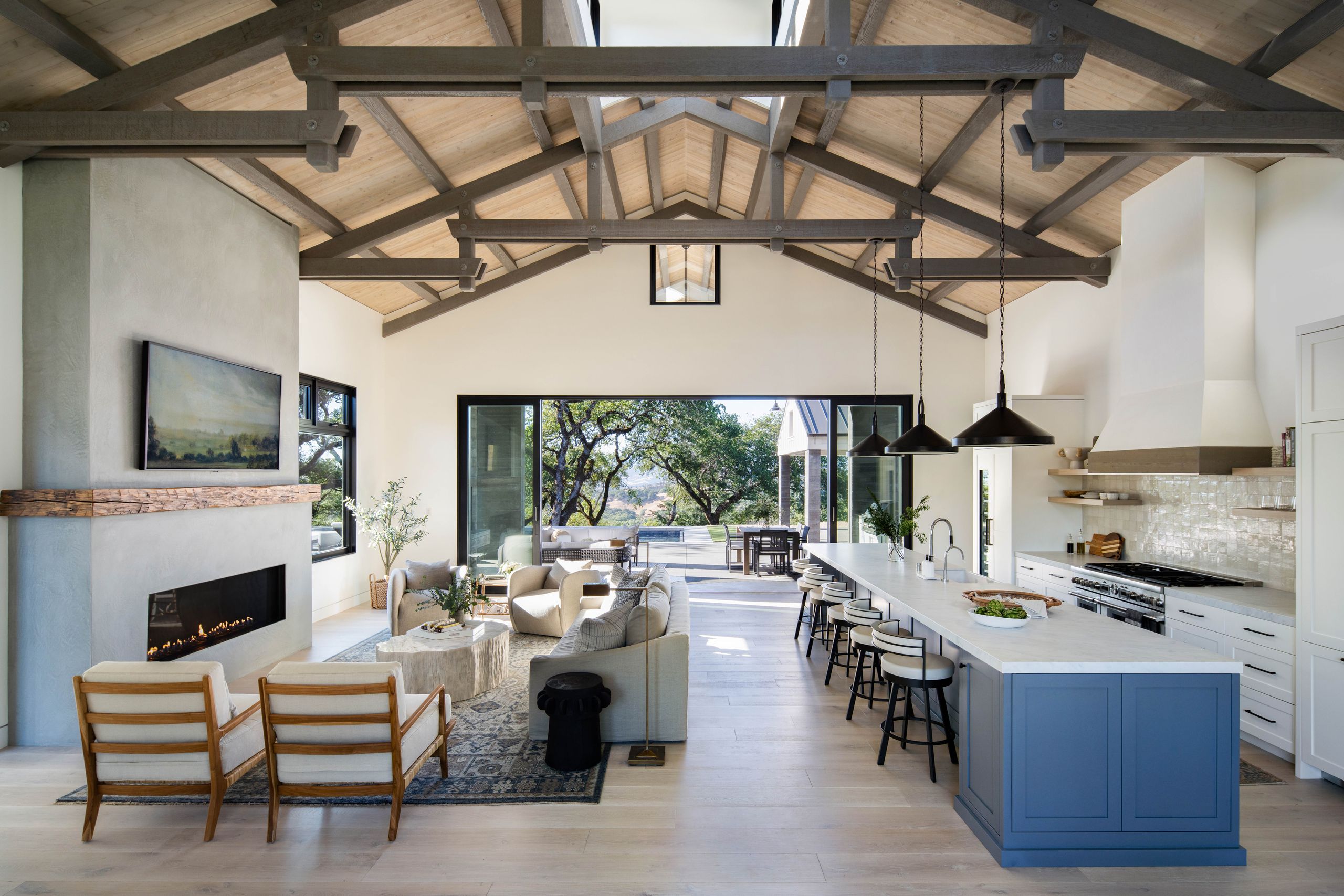 Socal Custom Rustics A modern rustic Sonoma farmhouse that's a lesson in laid back ...