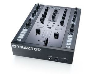 Native Instruments Traktor Kontrol Z2