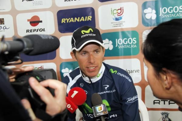 Rui Costa (Movistar) speaks to the press.