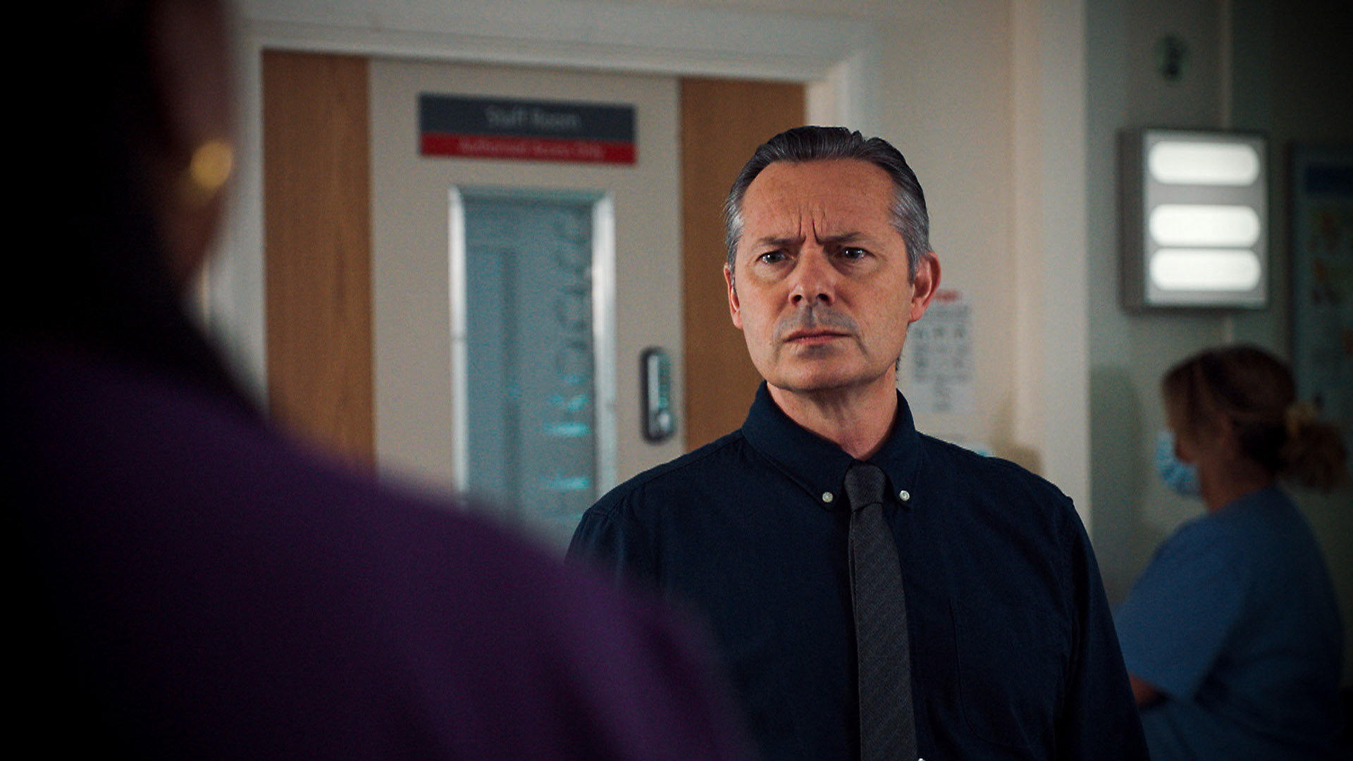 Visiting doctor Frazer Forbes meets his match in 'Holby City'