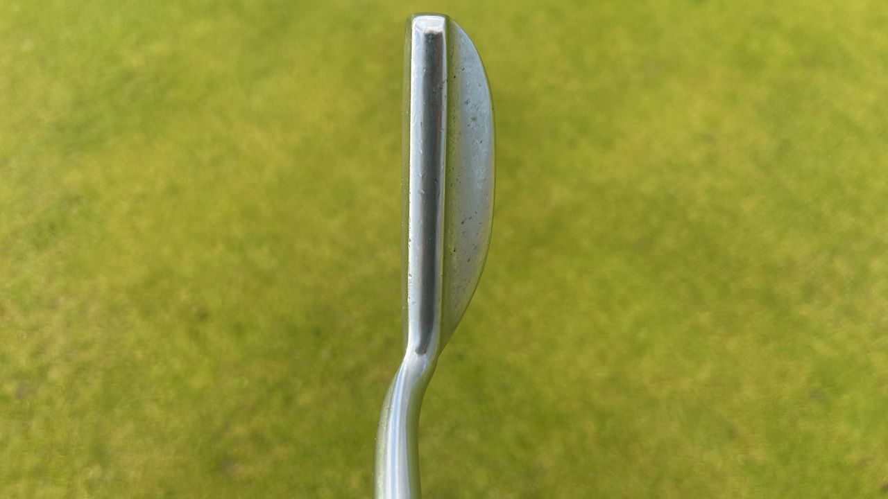 Photo of the Wilson 8802 putter