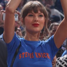 Taylor Swift's outfit at Game 4 Knicks vs Spurs