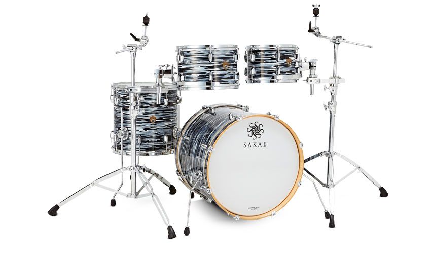 The Vintage-style tom shells are three-ply with reinforcing rings