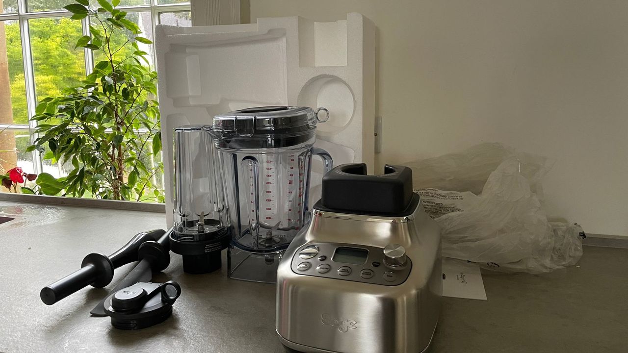 Sage The Q Blender