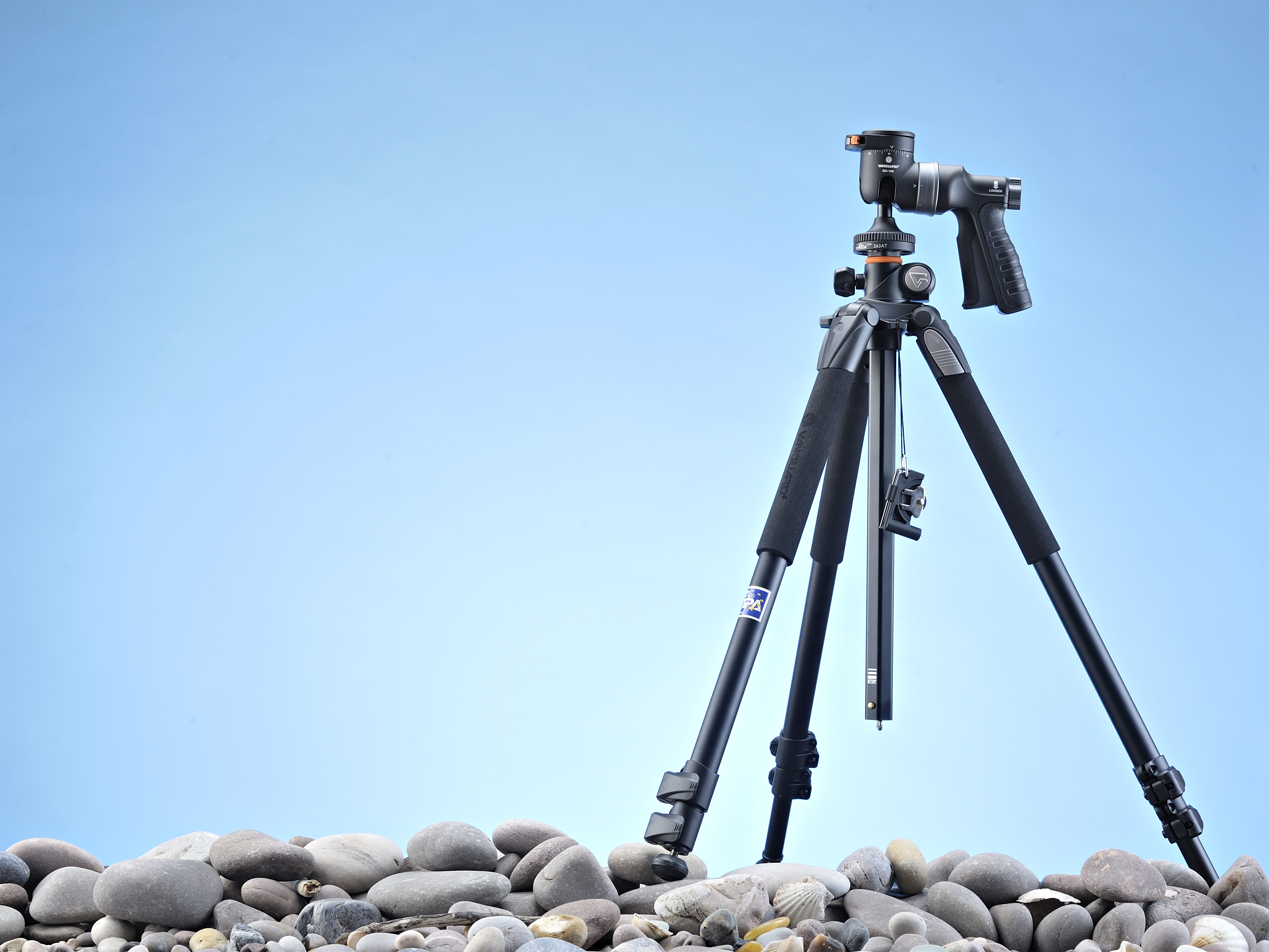 Canon DSLR Cameras Vanguard Alta Pro 263AGH Aluminum Tripod with GH-100 Grip Head for Sony Nikon