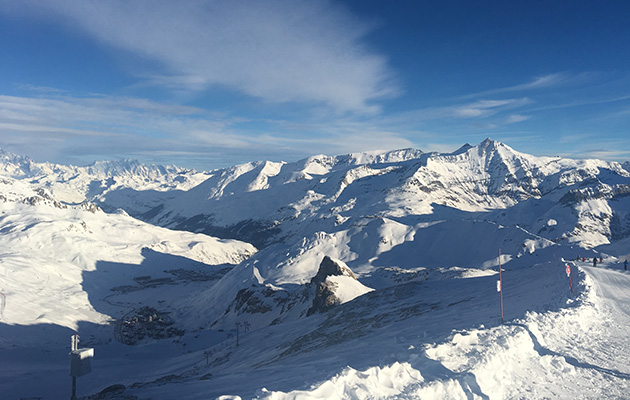 skiing