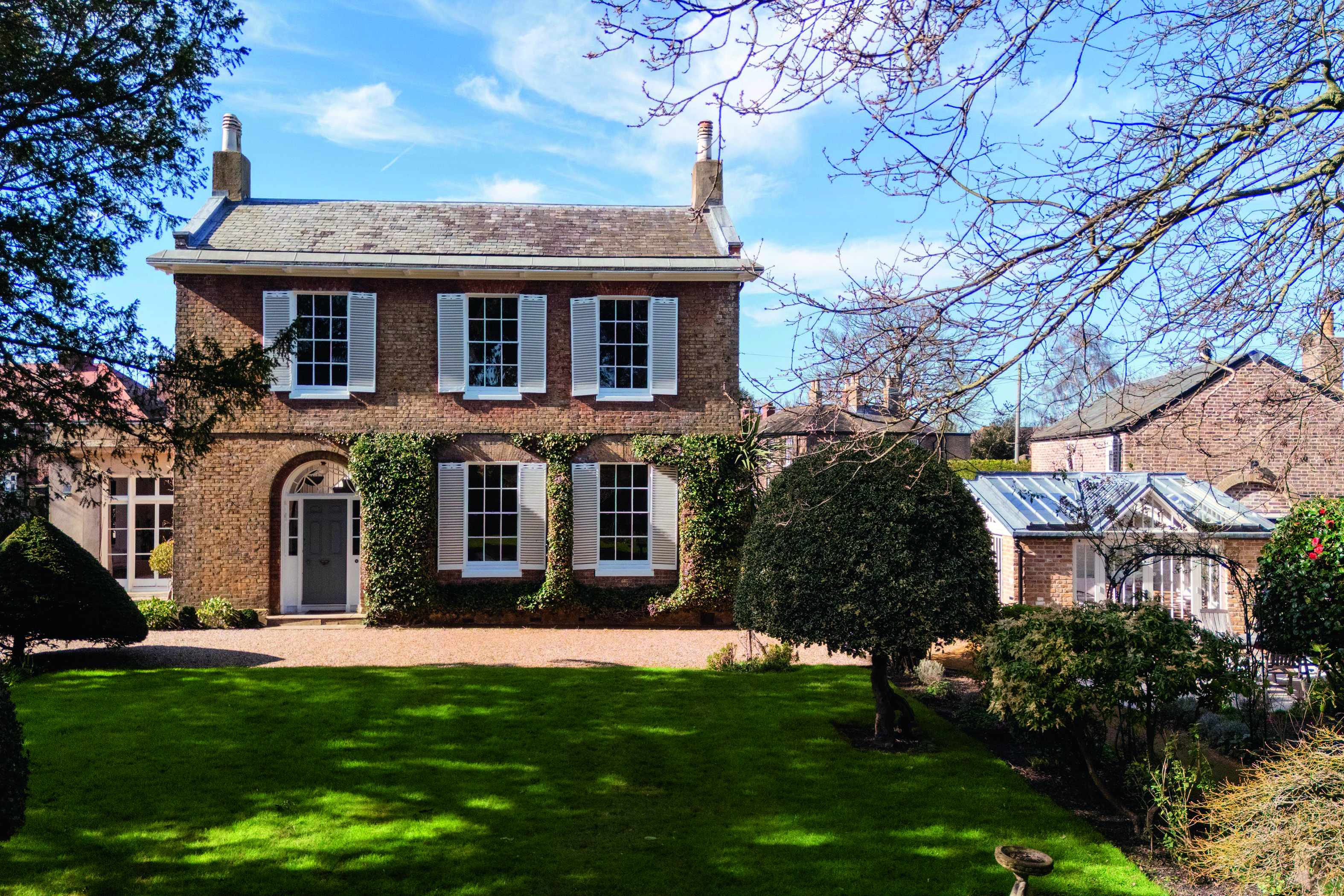 Bright &amp;amp; Bright house for sale