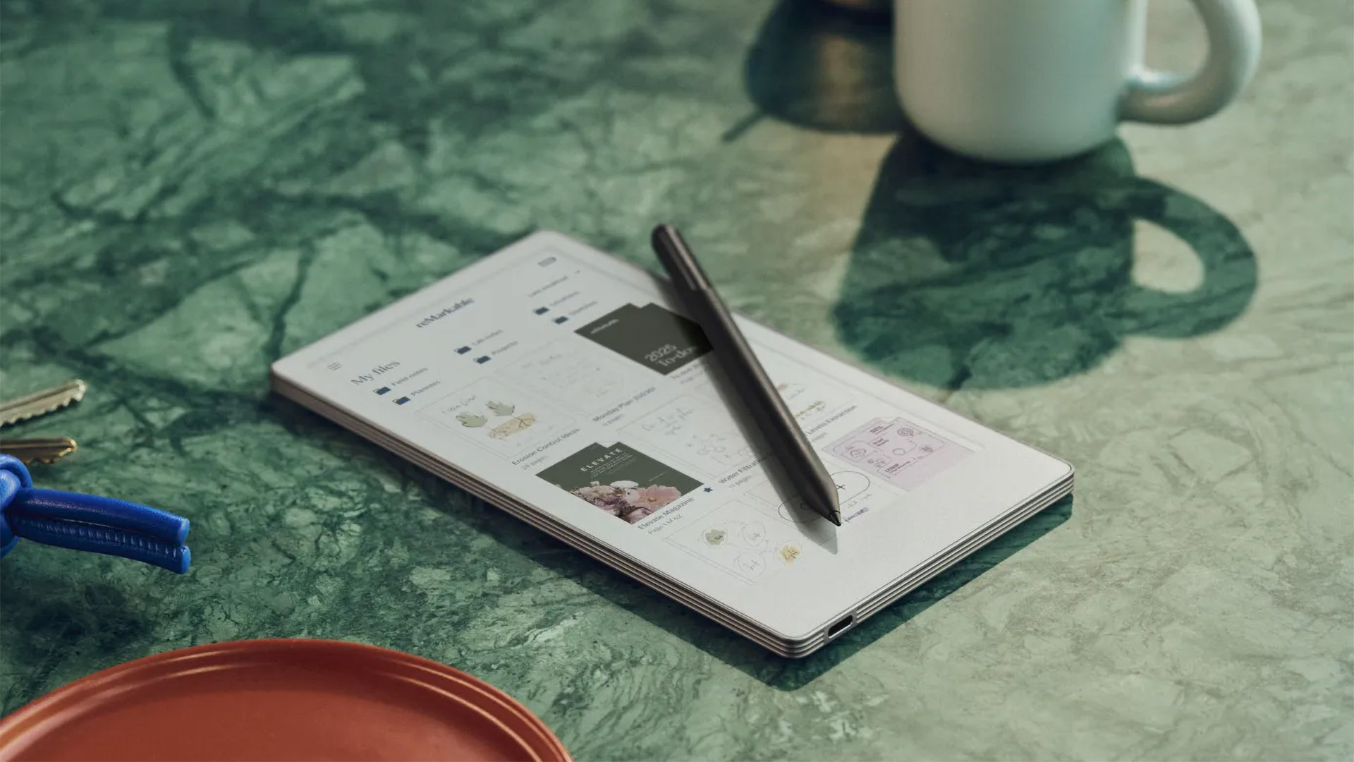 A photo of the Remarkable Paper Pro Move on a marble table