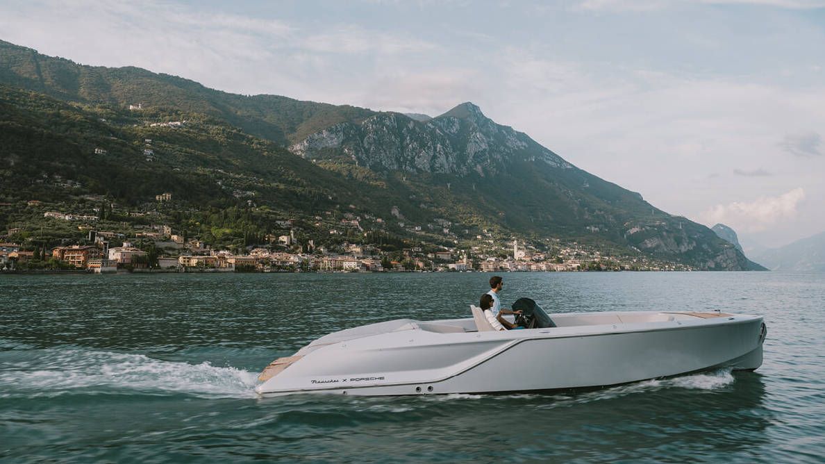 Frauscher x Porsche 850 Fantom Air