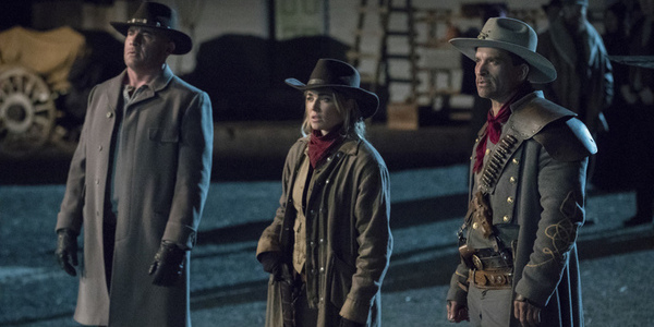 legends of tomorrow season 3 finale mick rory sara lance jonah hex