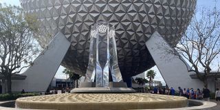 Fountain and spaceship earth at Epcot