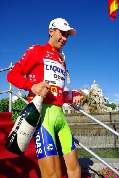 Vincenzo Nibali (Liquigas-Doimo) walks off the podium