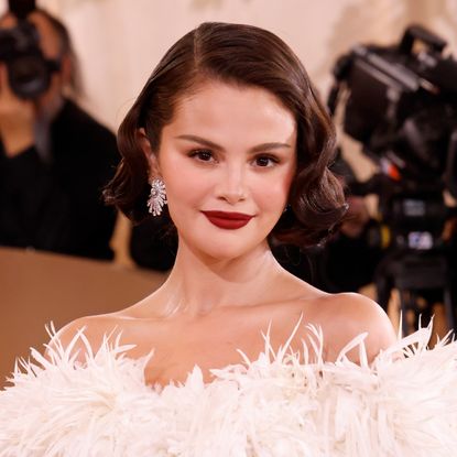 selena gomez at the 2026 golden globe awards