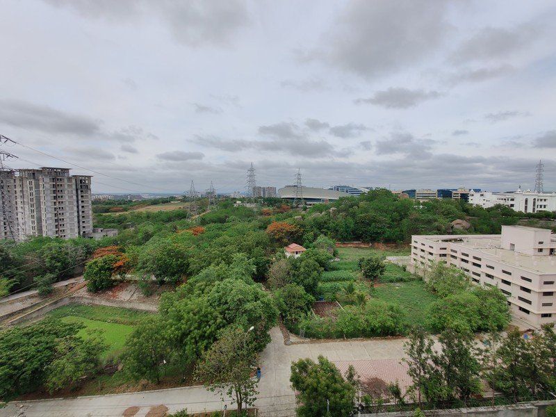 OnePlus 8 Pro camera sample (wide-angle)