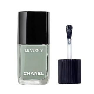 Chanel Le Vernis Nail Colour in shade 131 Cavalier Seul 
