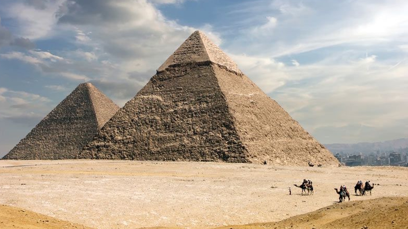 The Great Pyramids of Giza - Khufu's on the right and Cheops's on the left, Giza Plataeu, Egypt