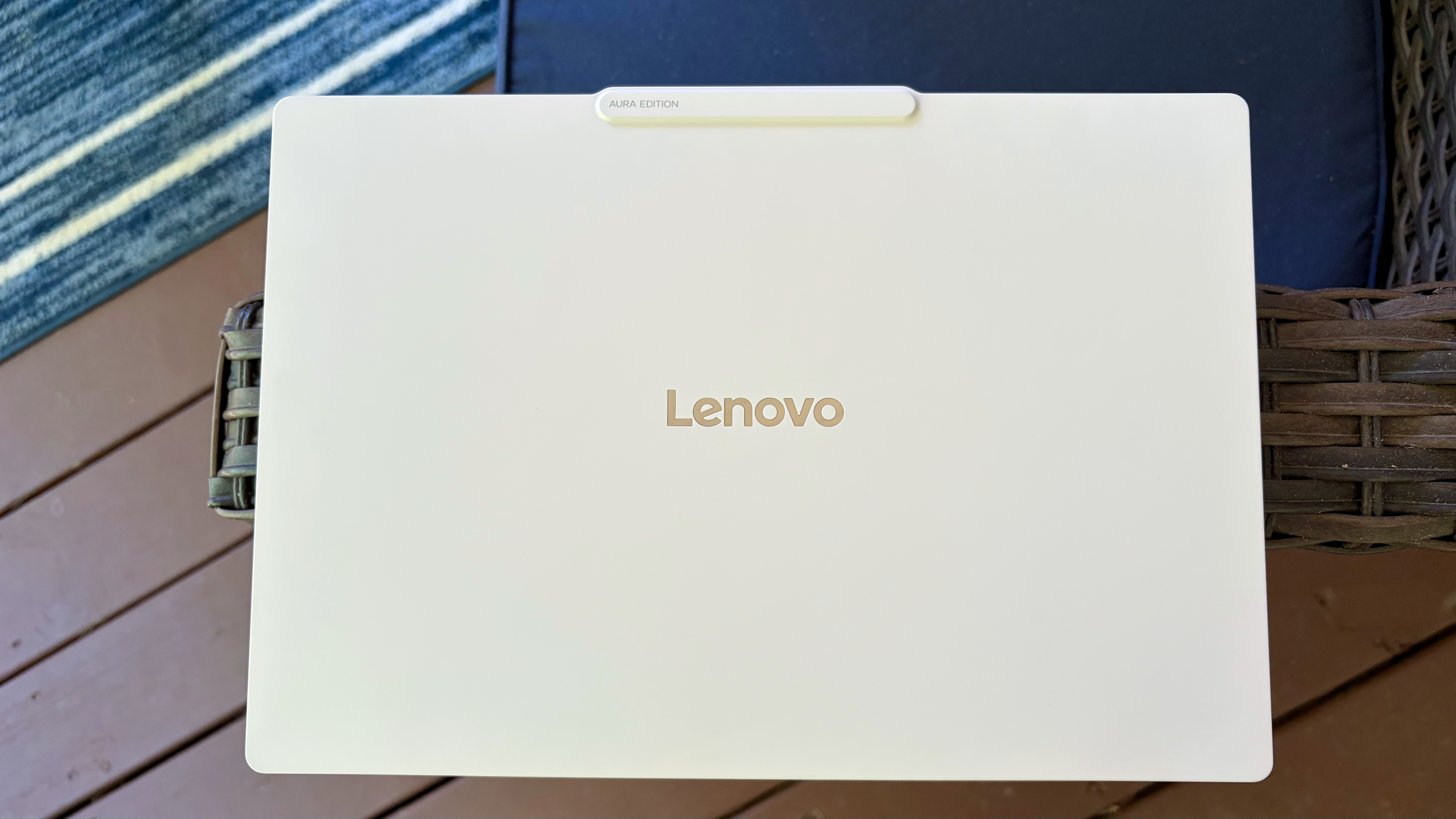 Lenovo Yoga Slim 7i Aura Edition Gen 11