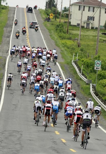 The pack make its way toward the mountain of this year's race: the Mont Megantic.