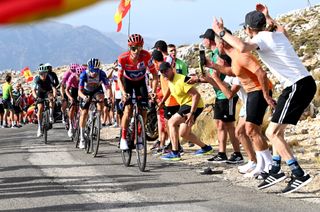 'Today's time gap was thanks to Ra&uacute;l' - Vuelta a Espa&ntilde;a leader Enric Mas pays tribute to teammate Garc&iacute;a Pierna for distancing key rival Primož Roglič