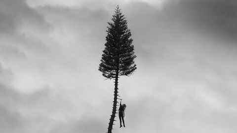 Cover art for Manchester Orchestra - A Black Mile To The Surface album