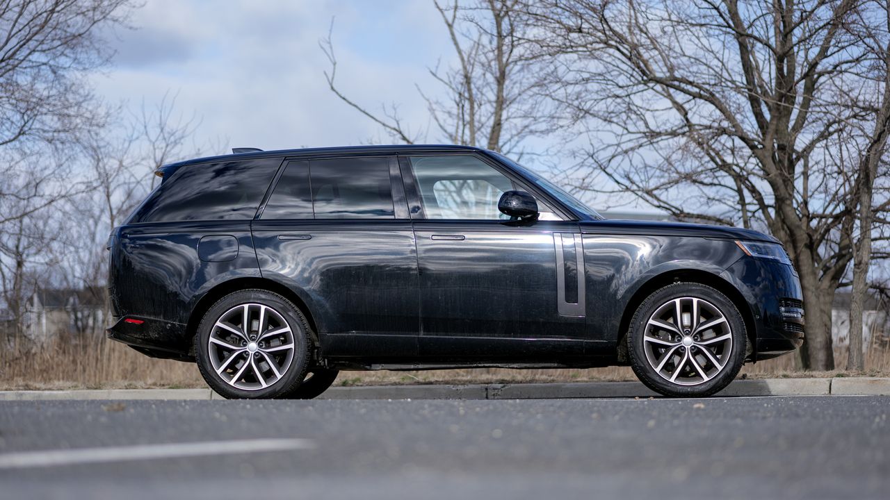 2025 Range Rover L460 test drive.