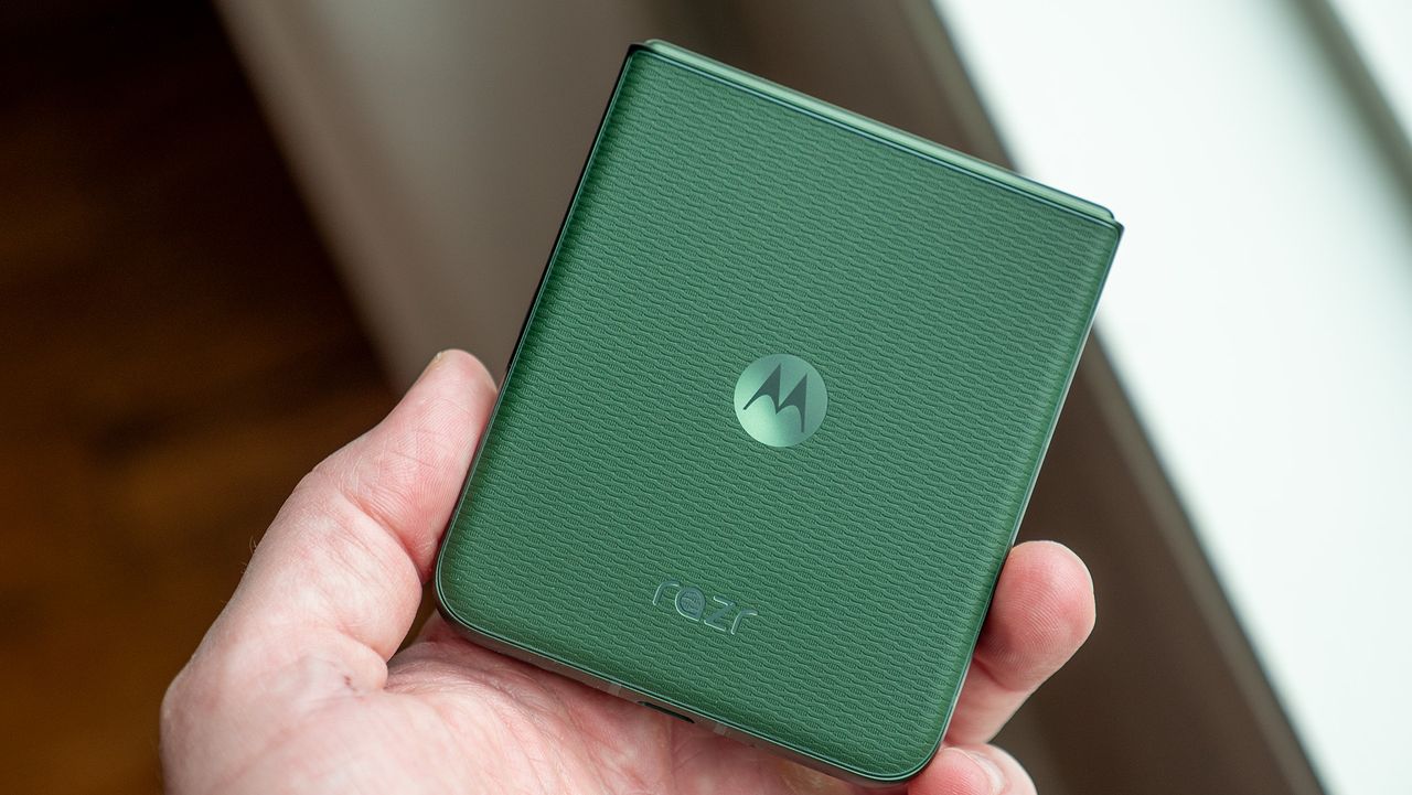 The Motorola Razr Plus 2026's vegan leather back