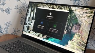 An HP laptop displaying the Endstate app on Windows 11 with options to "Save this computer" or "Set up this computer."