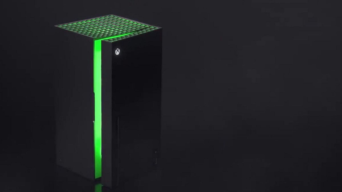 Xbox Series X Mini Fridge Image