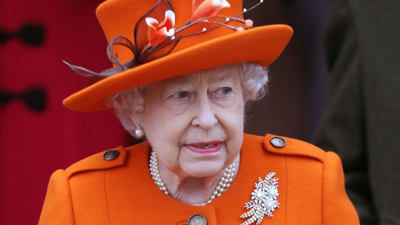 Queen Elizabeth II attends Christmas Day Church service at Church of St Mary Magdalene on December 25, 2017 in King&#039;s Lynn, England.