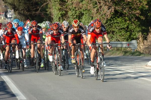 BMC lead the peloton