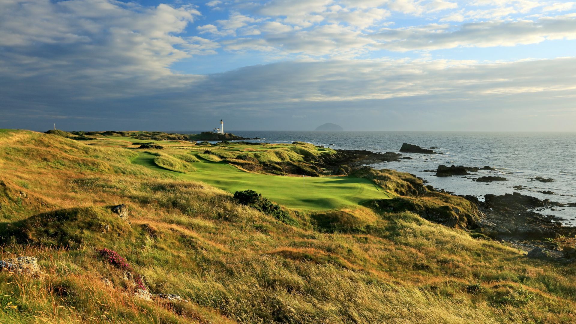 Trump Turnberry Ailsa Course Review, Green Fees, Tee Times and Key