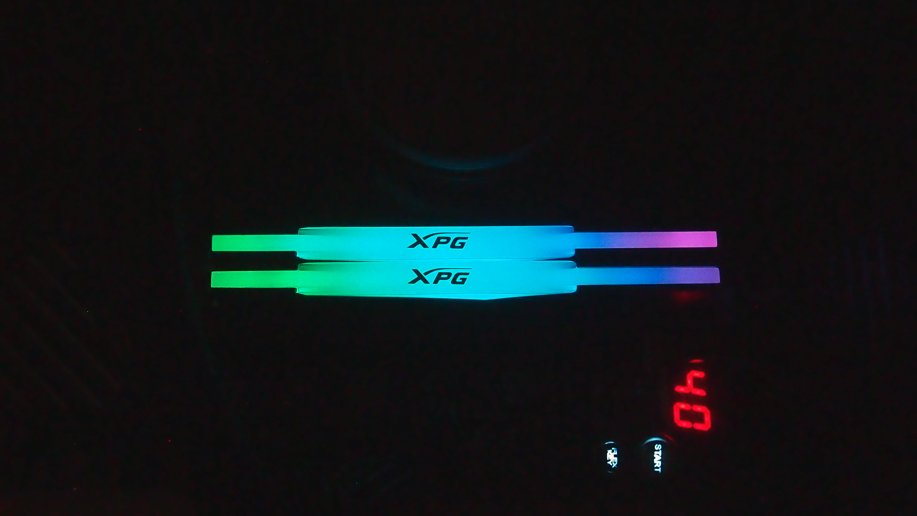 Adata XPG Lancer RGB DDR5-6000 memory in an Asus Maximus Z690 Apex motherboard