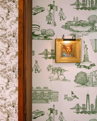 New York Toile Traditional Wallpaper