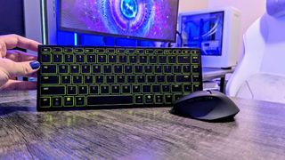 Image of the Razer Basilisk Mobile wireless mouse and Razer Joro wireless keyboard.