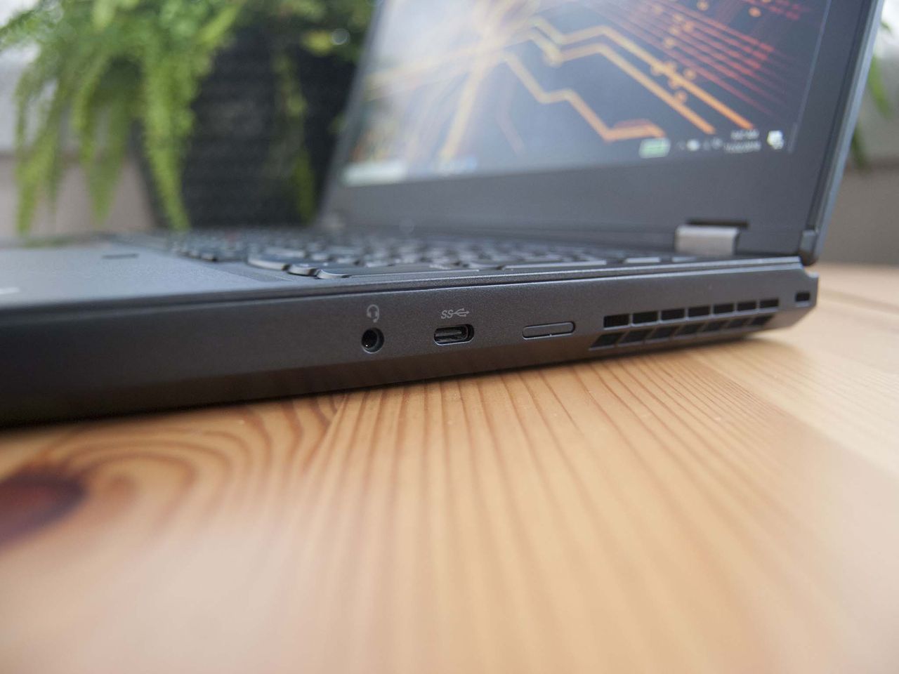 Lenovo ThinkPad P53 ports