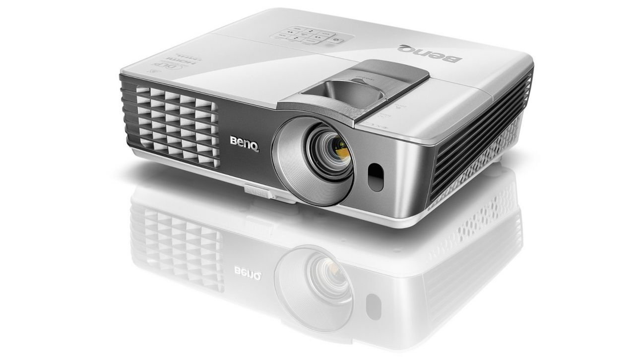 BENQ W1070+ プロジェクター 美品 b6ac43e7aee27a9883270d2aeec0a6