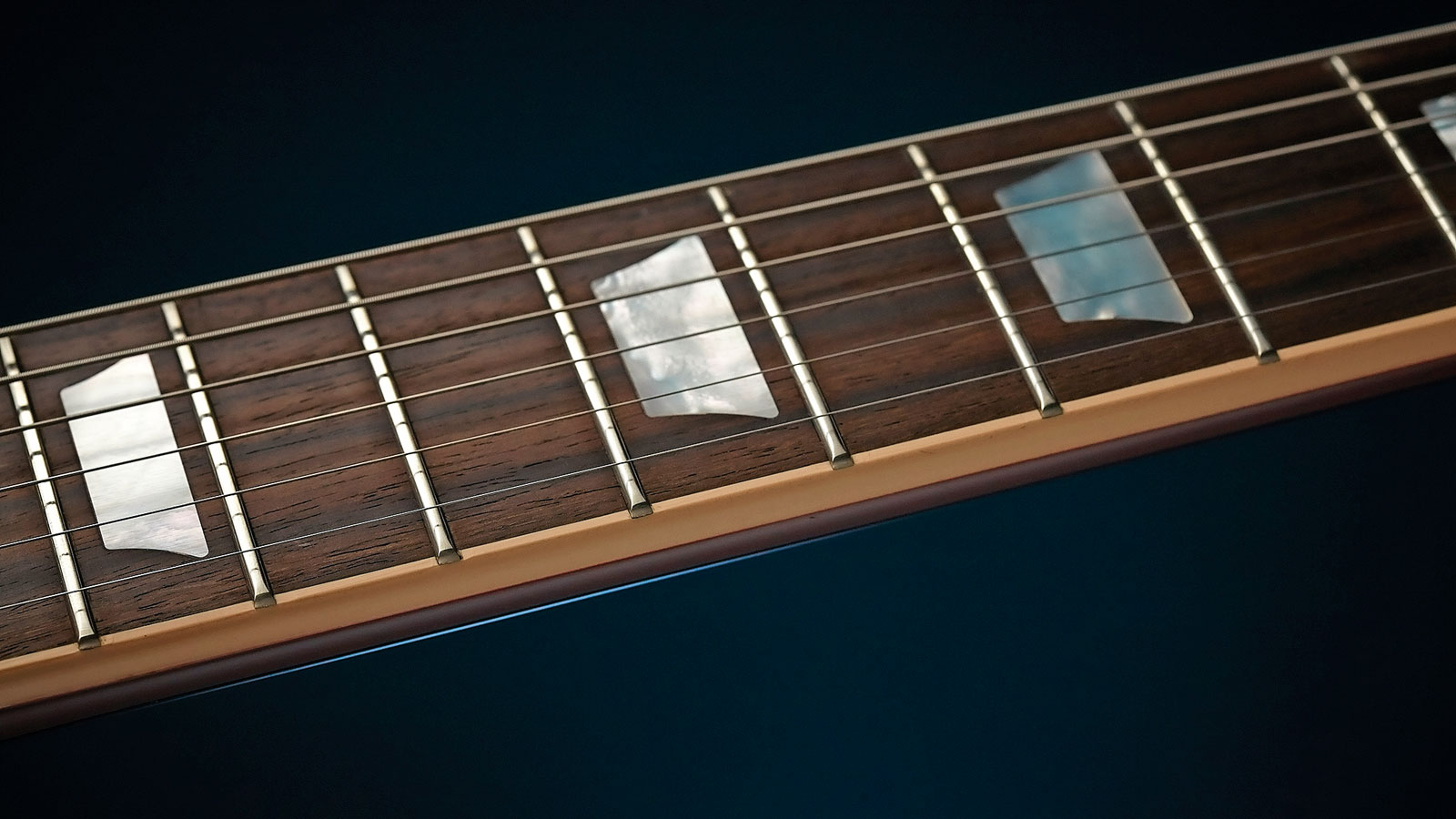 The neck is virtually the same as the 2015 Studio's but more rounded in feel