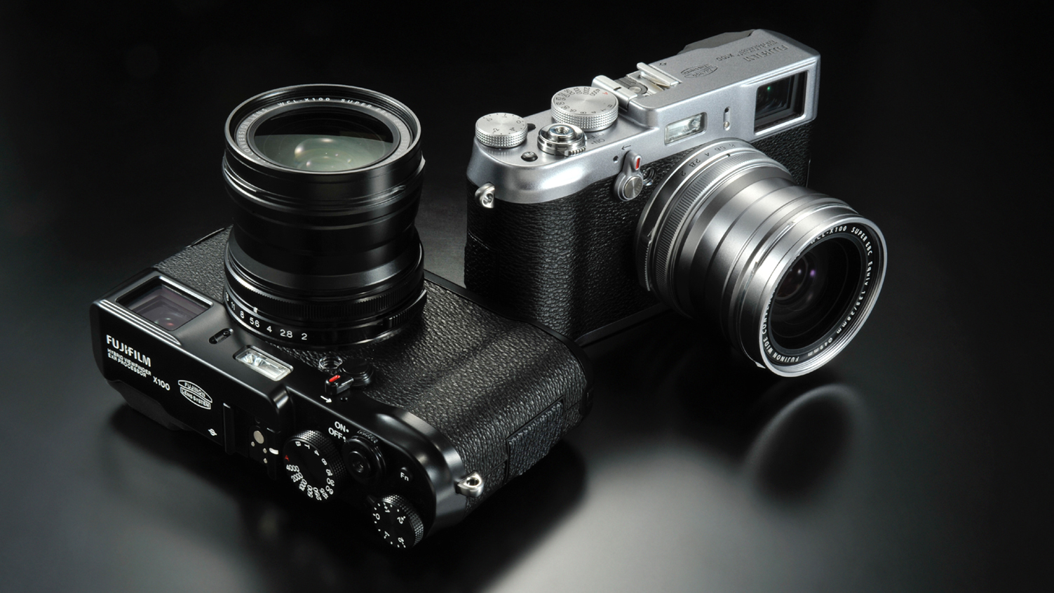 Fujifilm X100F vs X100T vs X100S vs X100 Comparison | GearOpen