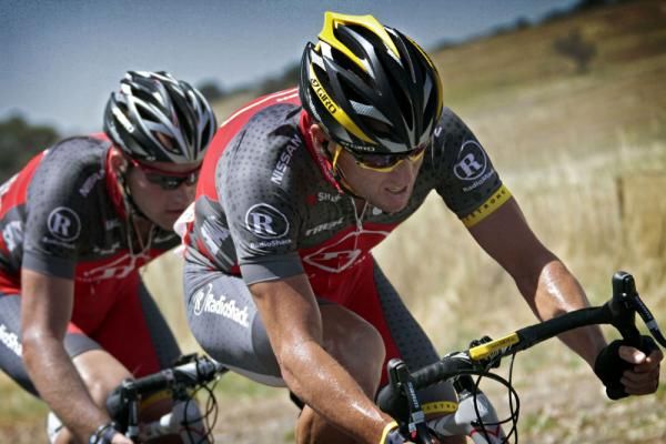 RadioShack's Lance Armstrong and Thomas Vaitkus during their impromptu attack