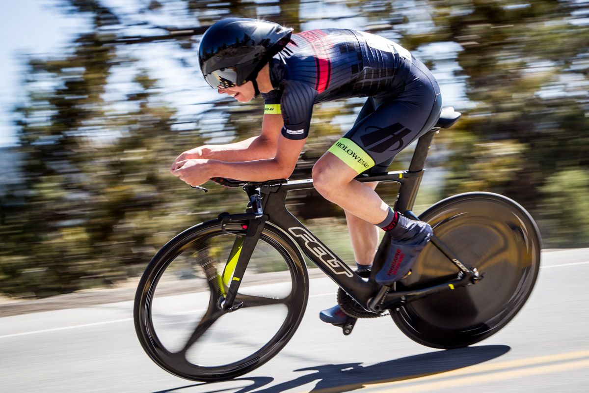 Dion Smith (Hincapie) on the descent and in seventh place