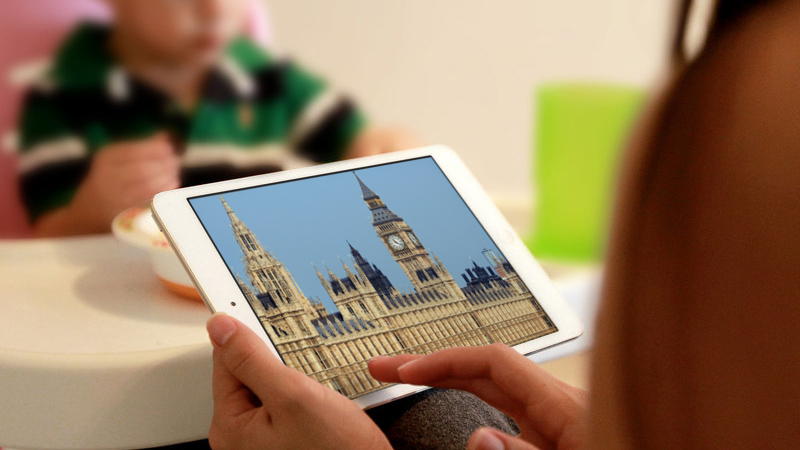 Spying fears see UK government ban iPads and phones from secret meetings