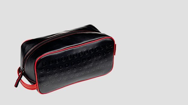 The Washroom: Wild and Wolf Qwerty Washbag