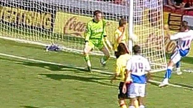 Stephen Hunt - Watford v Reading 2008