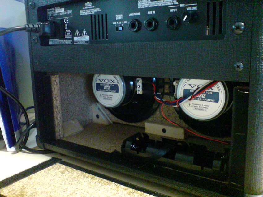 A pair of 6.5-inch speakers are revealed by the battery access panel