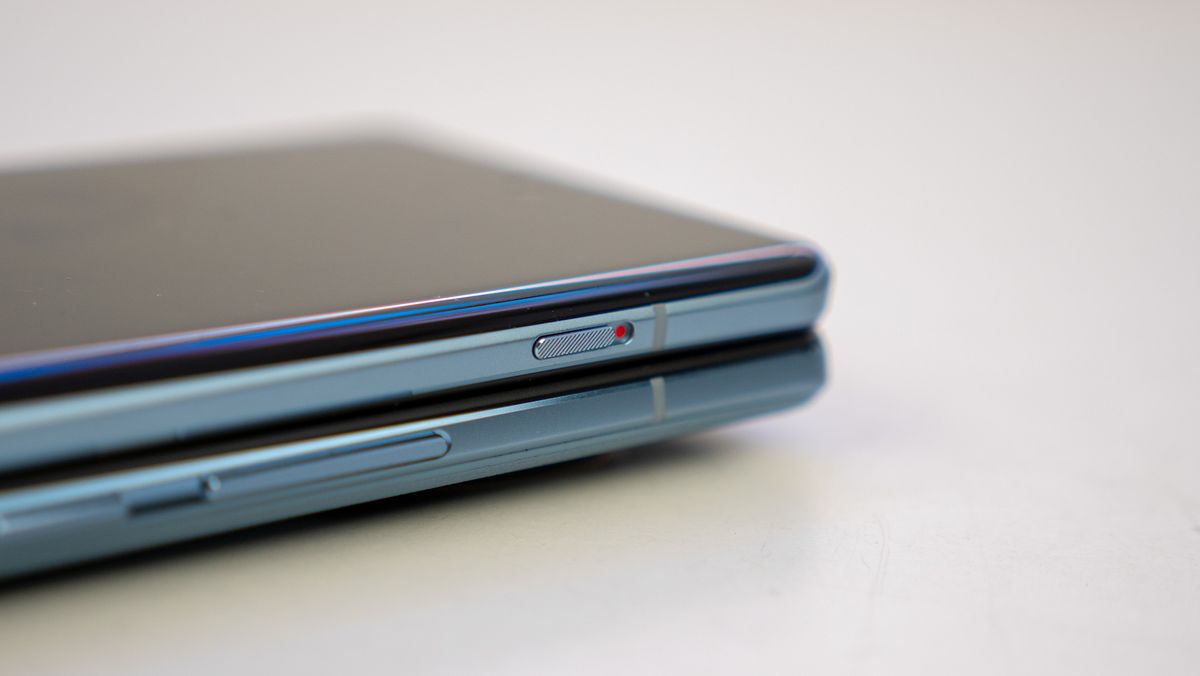 Vivo X Fold alert slider